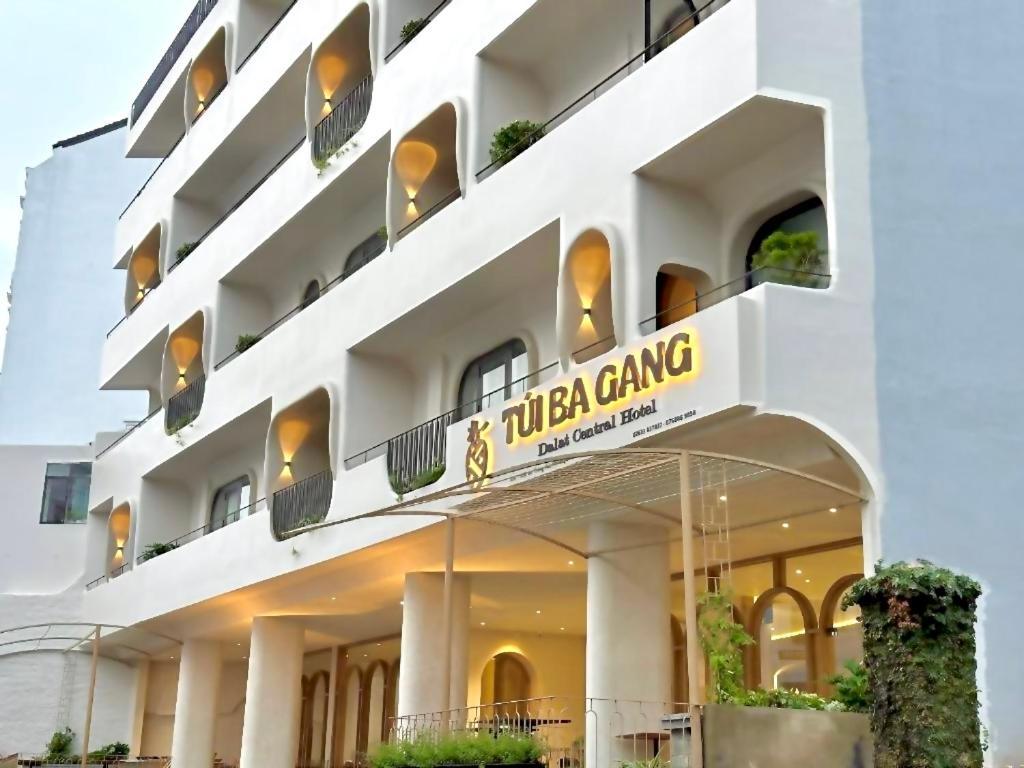 Tui Ba Gang Central Hotel 달랏 외부 사진
