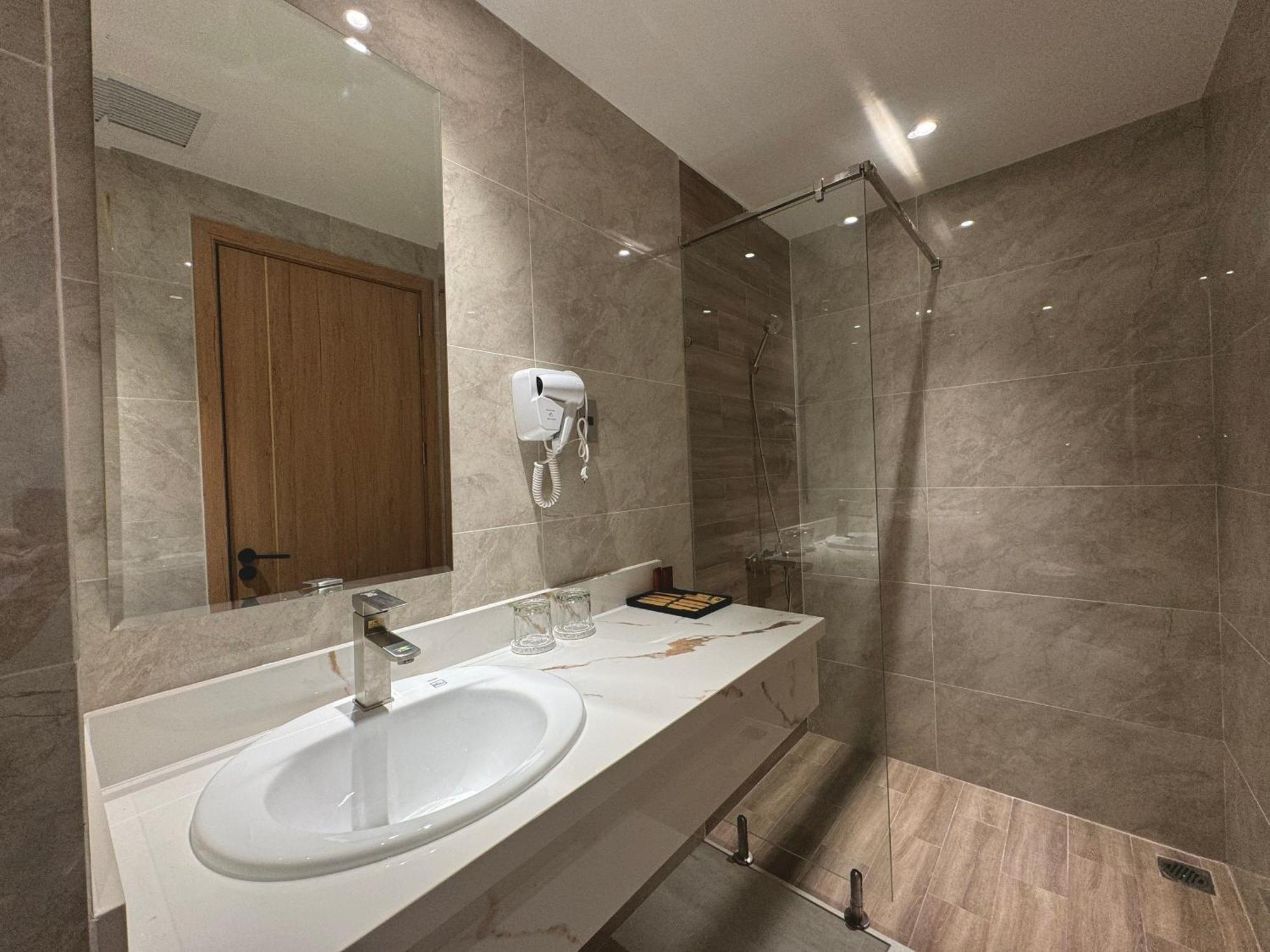 Tui Ba Gang Central Hotel 달랏 외부 사진
